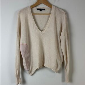 Skull Cashmere Cream V-Neck Sweater with Skull Accent Size Small